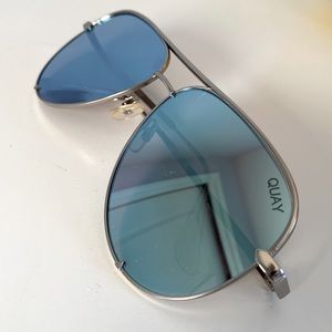 Quay X Desi Perkins High Key Aviator Glasses